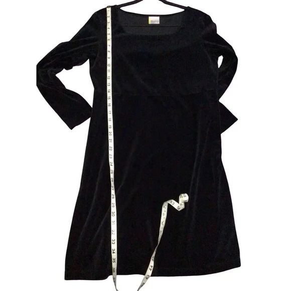 Womens Hanna Andersson Softest Danish Fabric Black Velvet Dress Size Medium - Picture 4 of 6